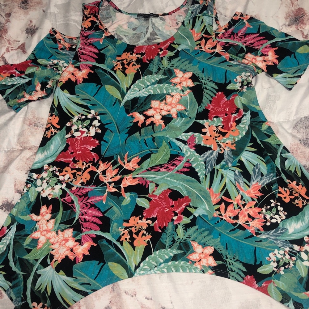 Summer blouse by Adrianna Papell